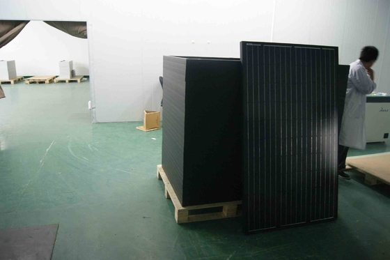 панели солнечных батарей 156.75mm 330w 340w Mono с черным Backsheet